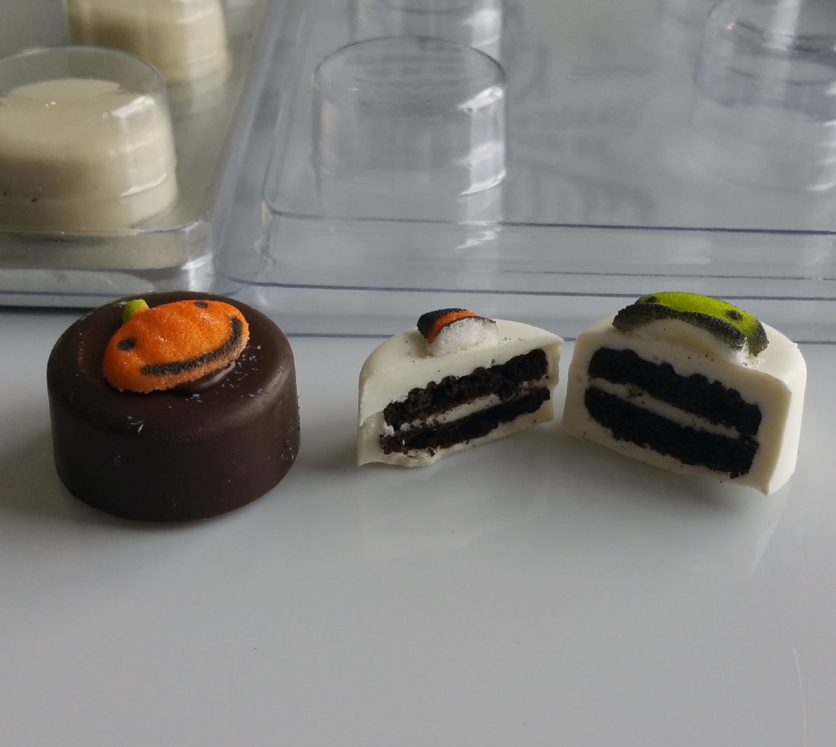 Mini Oreo Cookie - Chocolate Mold SB024