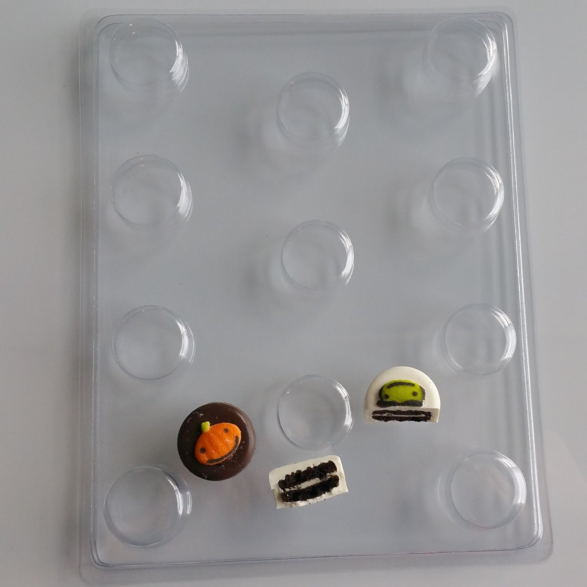 SpinningLeaf: Candy Drop Mini Oreo Cookie Mold, Chocolate Covered Oreo®  Molds