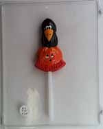 Cute crow perched on top of pumpkin w/ HAPPY HALLOWEEN H054